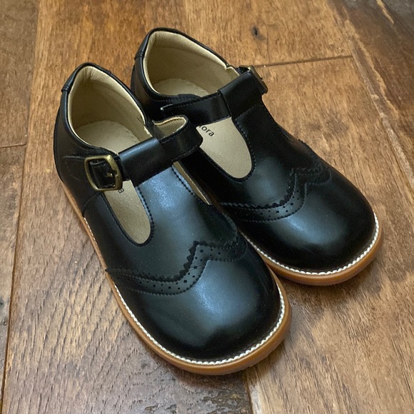 Felix & Flora Other - Felix & Flora Maryjane T-Strap Shoes Black Girls Size 11